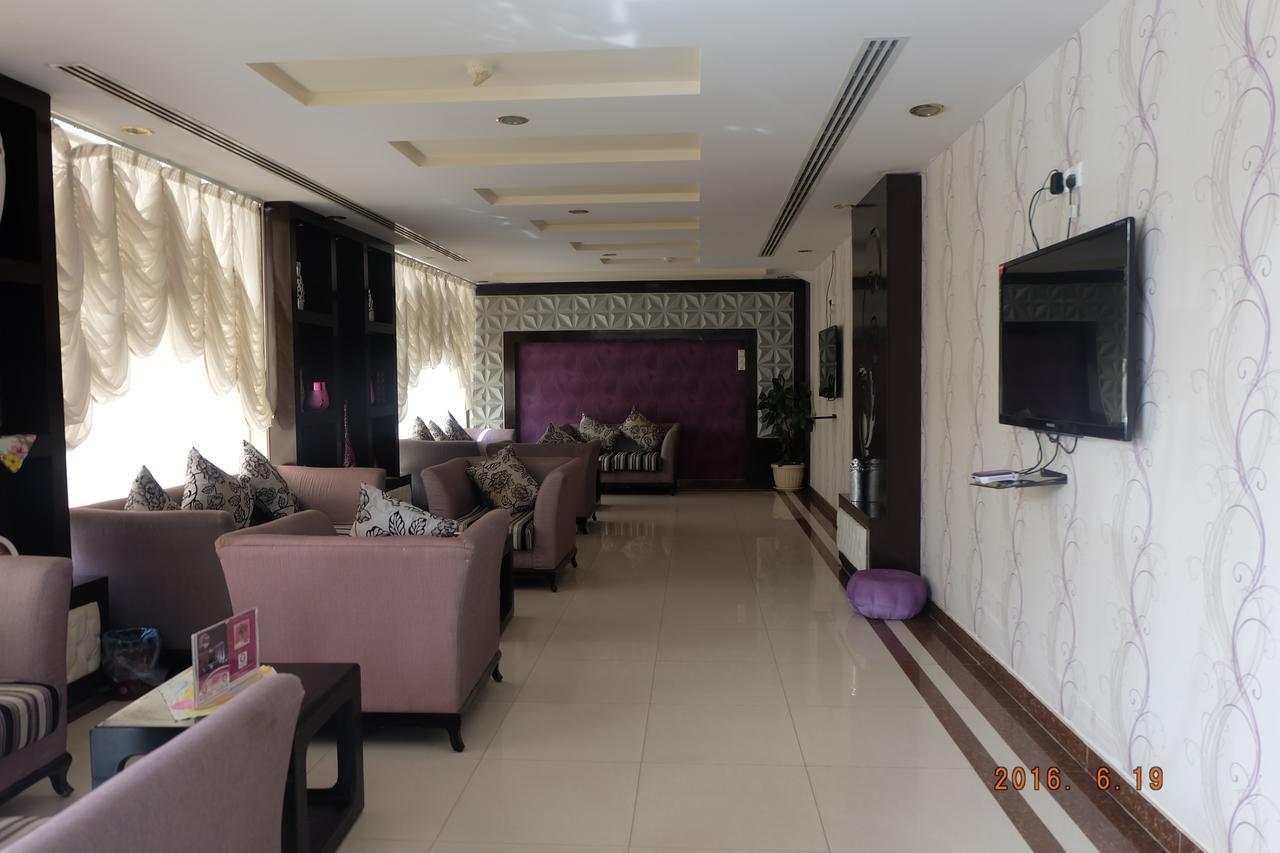 Talin Star Suites Riyadh Exteriör bild