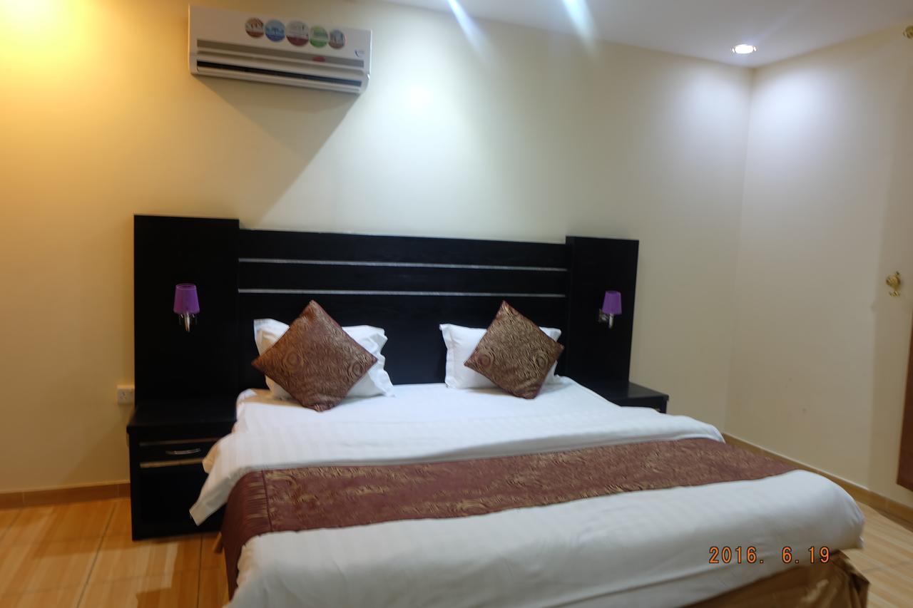Talin Star Suites Riyadh Exteriör bild
