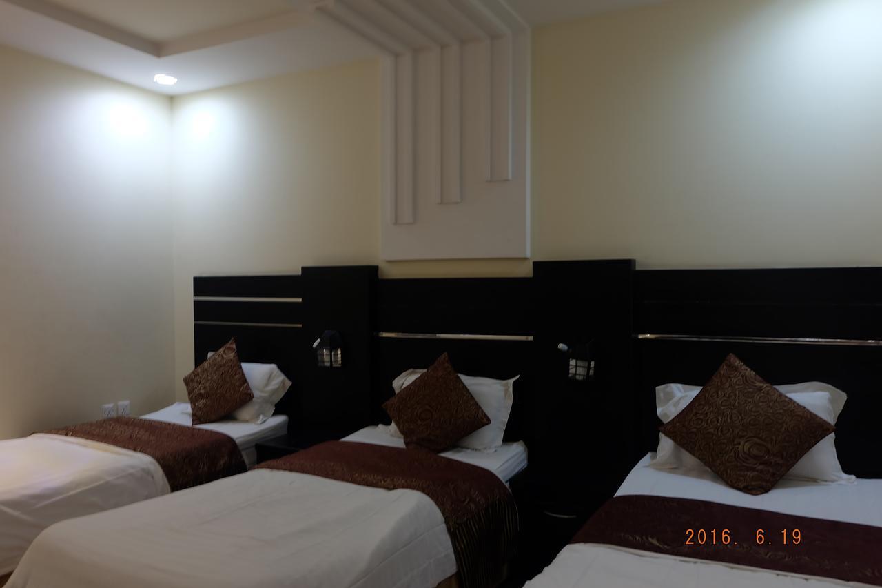 Talin Star Suites Riyadh Exteriör bild